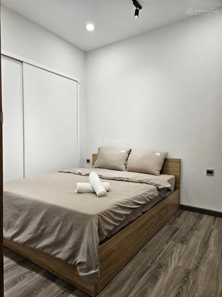 Sunrise city view 2pn 2wc 76m2 giá 21 triệu full nội thất, có bồn tắm nằm, hình nhà thực tế