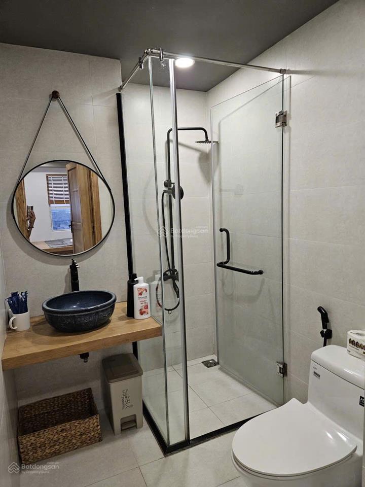 Sunrise city view 2pn 2wc 76m2 giá 21 triệu full nội thất, có bồn tắm nằm, hình nhà thực tế