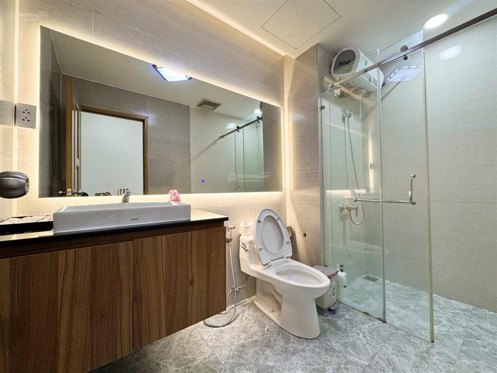 Bán nhanh căn hộ sunrise city north 120,8m2 3pn 2wc giá 9,7 tỷ full nội thất y hình