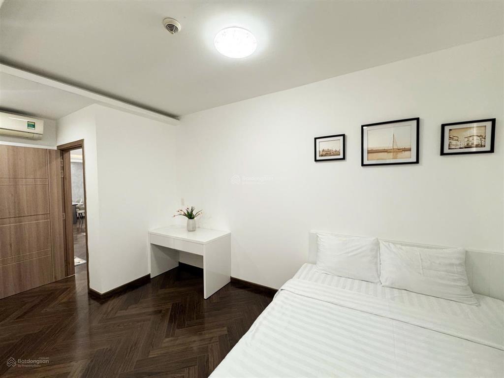 Bán nhanh căn hộ sunrise city north 120,8m2 3pn 2wc giá 9,7 tỷ full nội thất y hình
