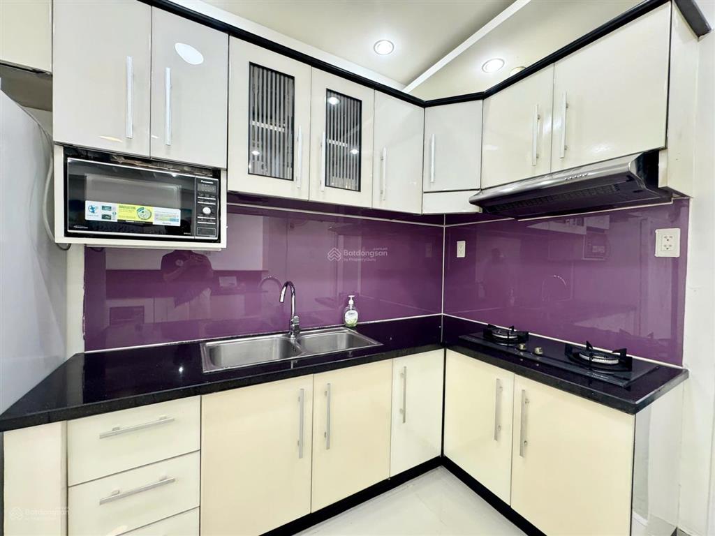 Cho thuê căn hộ sunrise city north  20tr  3pn 2wc 124m2