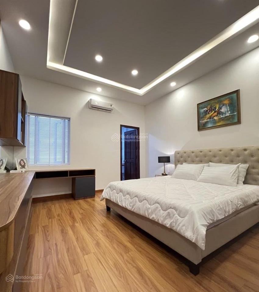 Bán nhà hẻm 6m lạc long quân, phường 9, tân bình  dt 4x16m  trệt 2 lầu st  giá 9,3 tỷ tl