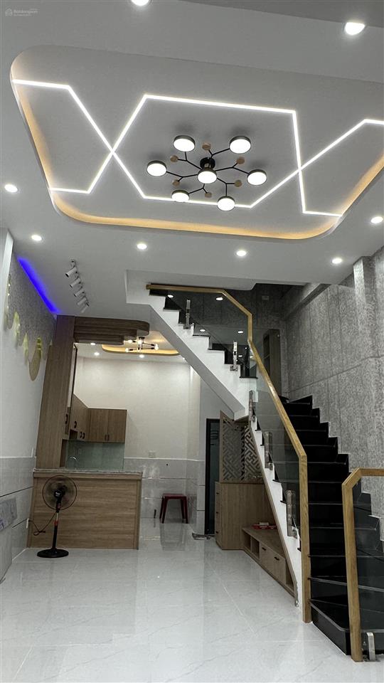 Bán nhà bình tân, đường ao đôi  nở hậu tài lộc  đường 2 xe tải né nhau  83m2 sd  giá 5,1 tỷ