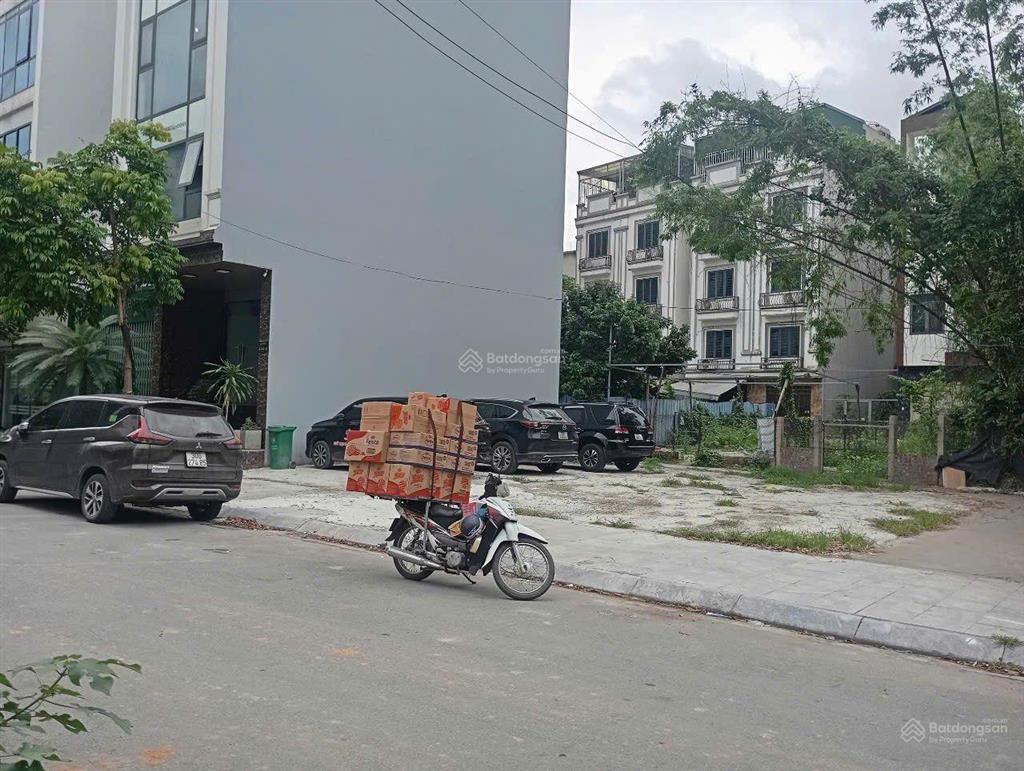 Bán lô đất 46m cạnh đất đấu giá đường trịnh văn bô giá 8.x tỷ.  0968 413 ***