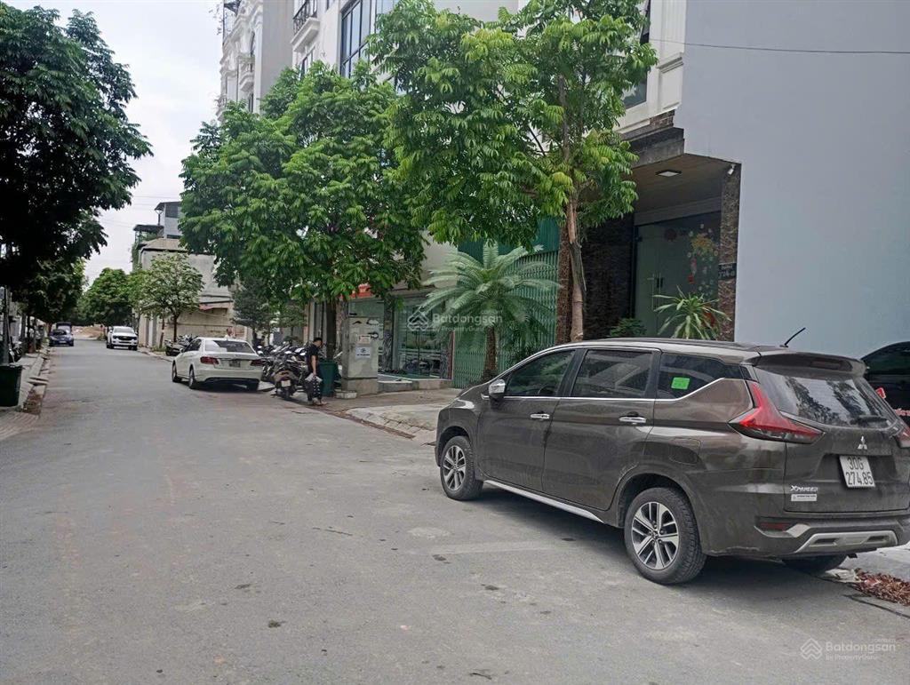 Bán lô đất 46m cạnh đất đấu giá đường trịnh văn bô giá 8.x tỷ.  0968 413 ***
