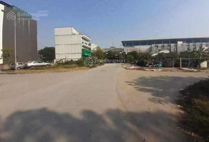 Bán ba lô đất đg kiều mai mặt đường 32 giá đầu tư