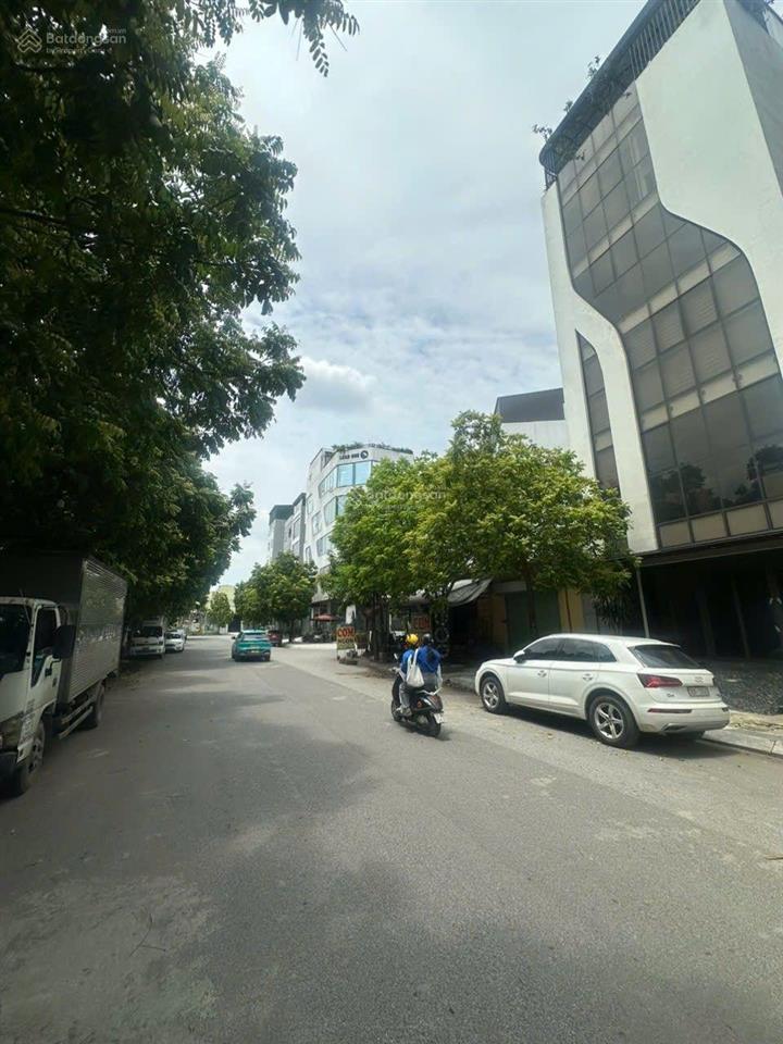 Bán lô đất đg trịnh văn bô cạnh công viên vingroup