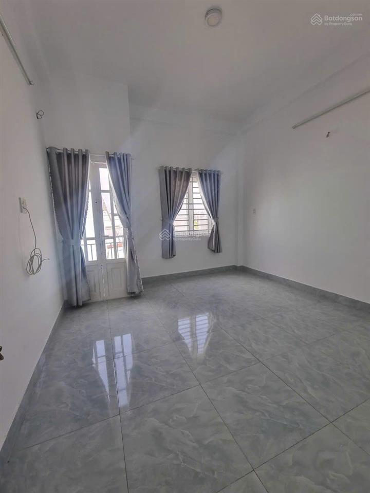 Nhà bán 3 lầu hxh lê văn lương  xã phước kiển chỉ 5,6 tỷ