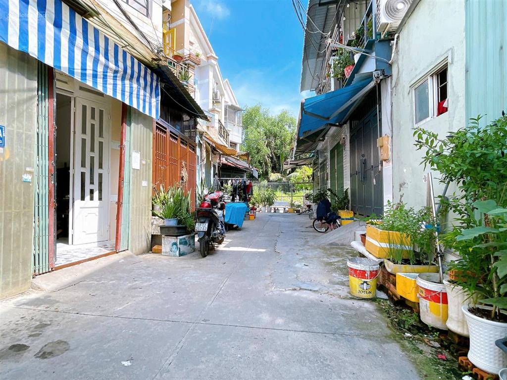 Đất lê văn lương ngay cầu long kiểng, 6x20m