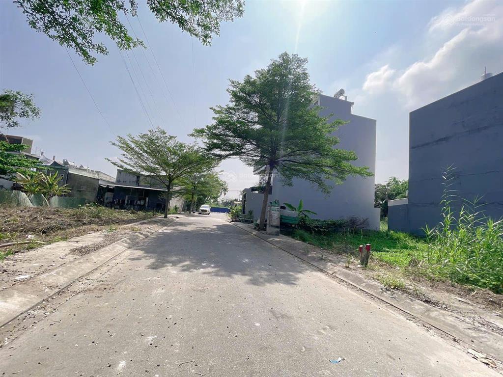 Đất kdc rạch tôm, 2 mặt tiền, đường 10m, xây tự do