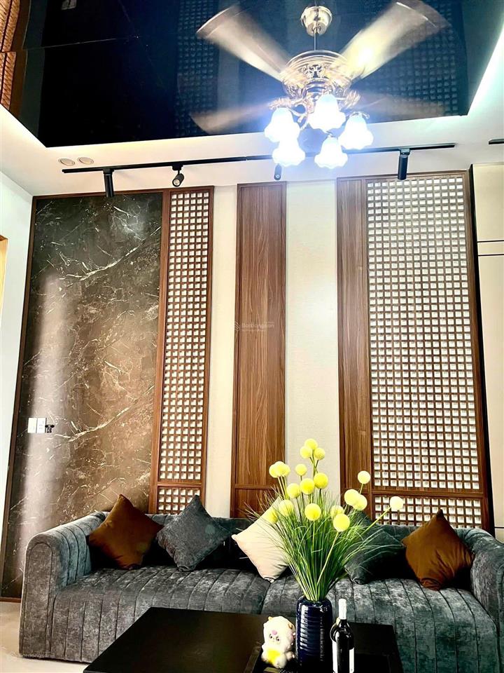 Bán gấp biệt thự 3 tầng mới 77.5m² gần biển nguyễn tất thành sân ôtô 7 chỗ nội thất luxury chỉ 9tỷ5