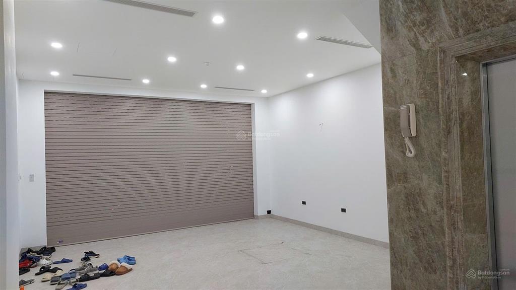 Văn phòng công ty, showroom hoặc cửa hàng kinh doanh