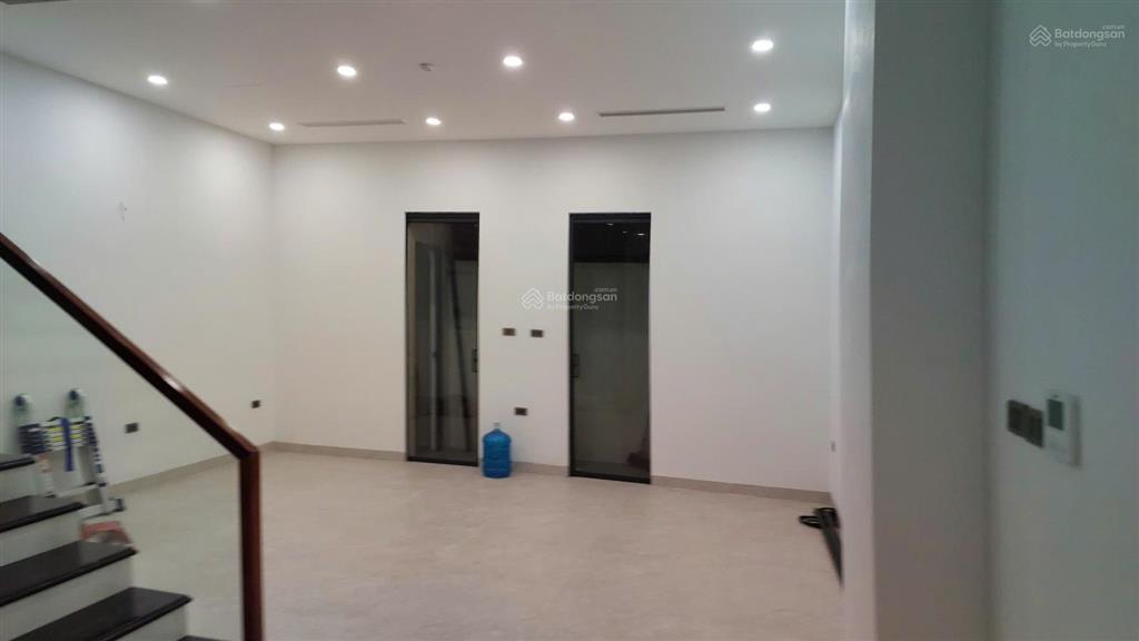 Văn phòng công ty, showroom hoặc cửa hàng kinh doanh