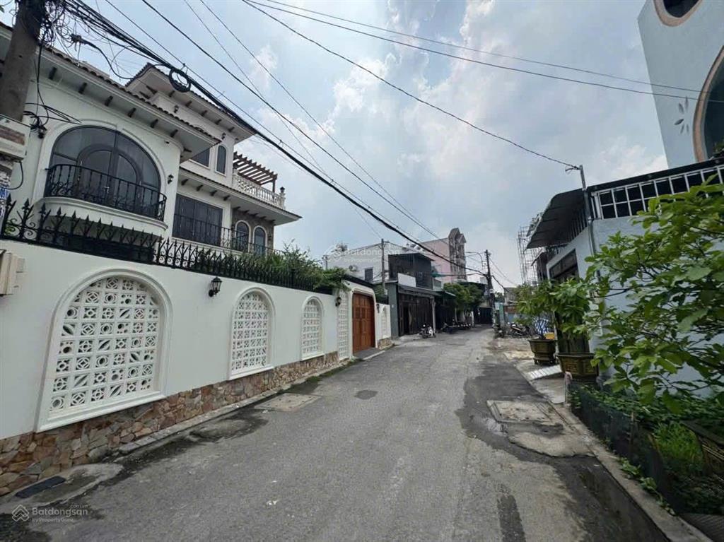 Giảm sốc 5m x 34m mặt nhựa 7m thông xã bà điểm giá 4,3 tỷ 170m2