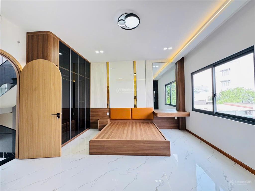Nhà mới 3 tấm full nội thất xã bà điểm hóc môn dt 100m2 giá 7.3 tỷ