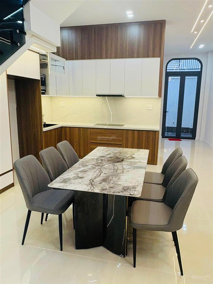 Nhà mới 3 tấm full nội thất xã bà điểm hóc môn dt 100m2 giá 7.3 tỷ