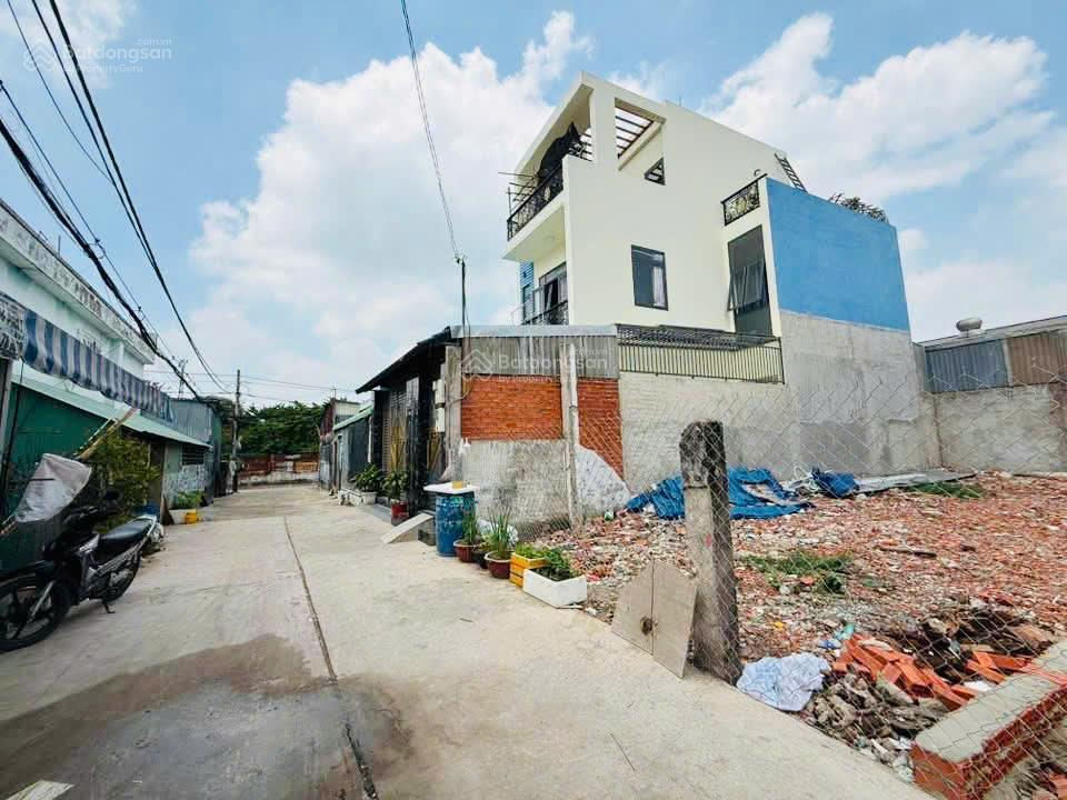 Lên sóng lô đất giá 4.1 tỷ xã bà điểm hóc môn dt 96m2 full thổ cư