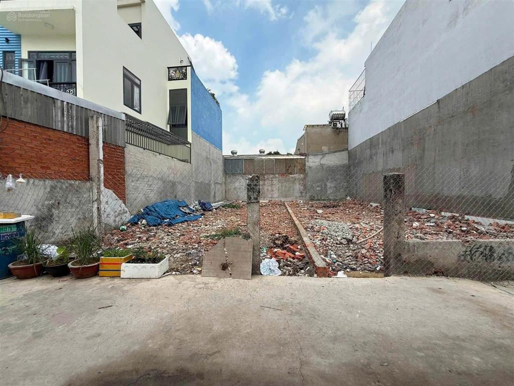 Lên sóng lô đất giá 4.1 tỷ xã bà điểm hóc môn dt 96m2 full thổ cư