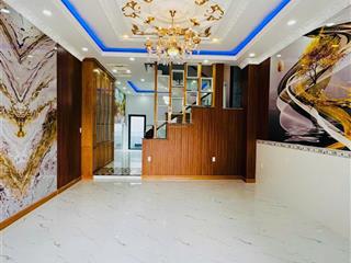 Chủ gửi bán căn nhà đẹp xã bà điểm, hóc môn dt 85m2 giá chỉ 6 tỷ 5 shr