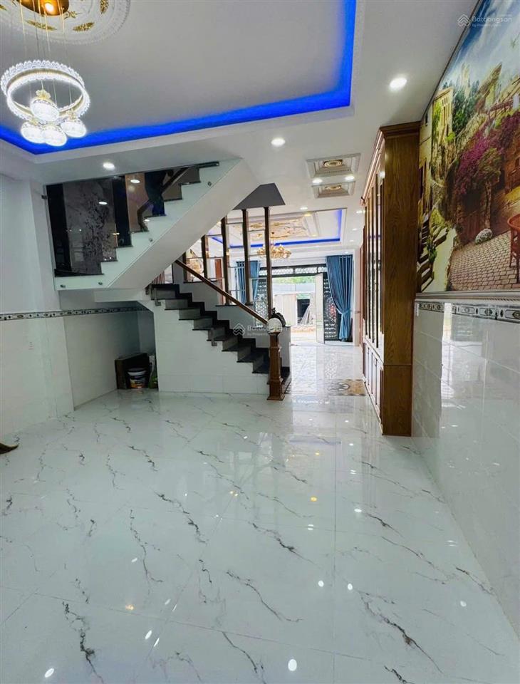Chủ gửi bán căn nhà đẹp xã bà điểm, hóc môn dt 85m2 giá chỉ 6 tỷ 5 shr