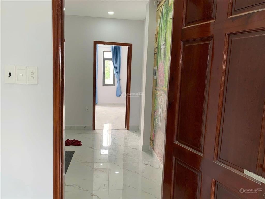 Chủ gửi bán căn nhà đẹp xã bà điểm, hóc môn dt 85m2 giá chỉ 6 tỷ 5 shr