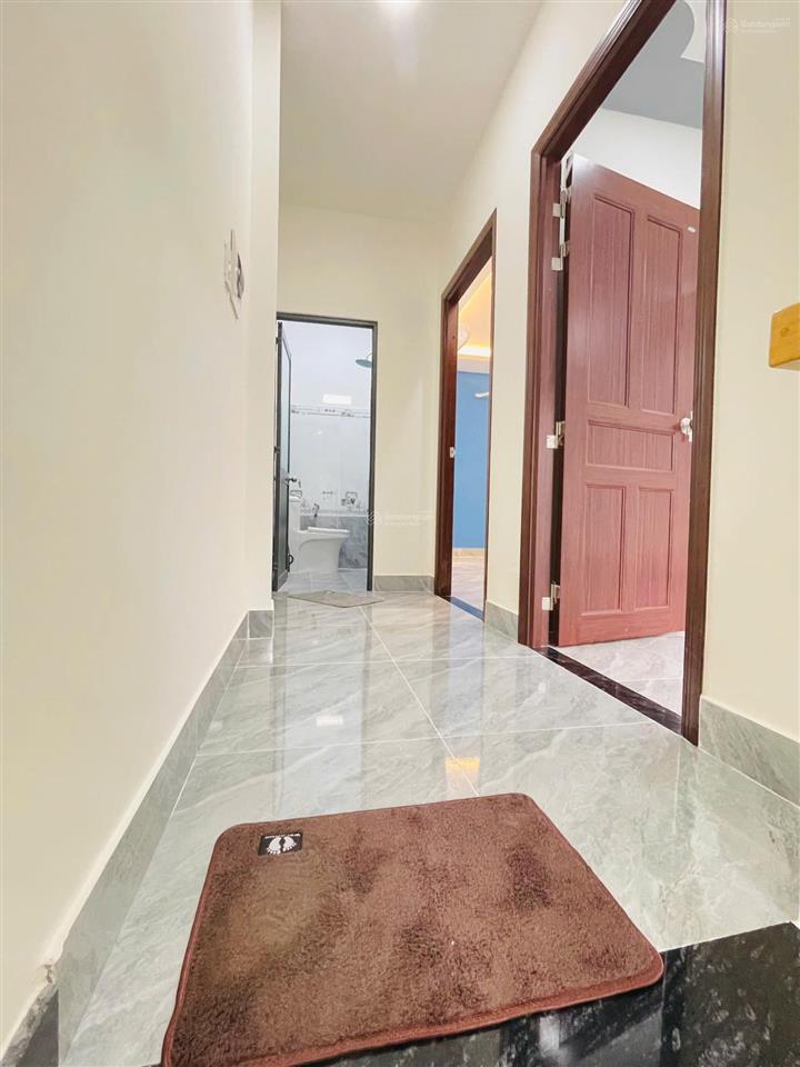 Nhà gần ngã 5 chợ đầu mối  hóc môn  ấp 3 xuân thới thượng dt 60m2 giá chỉ 2.19 tỷ