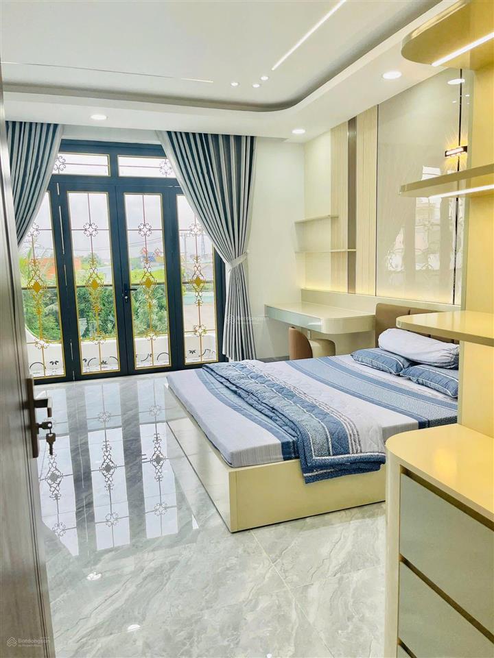 Nhà cao cấp  5m x 23m 4 tấm gần trường cấp 3 bà điểm, diện tích 100m2, giá 6,5 tỷ