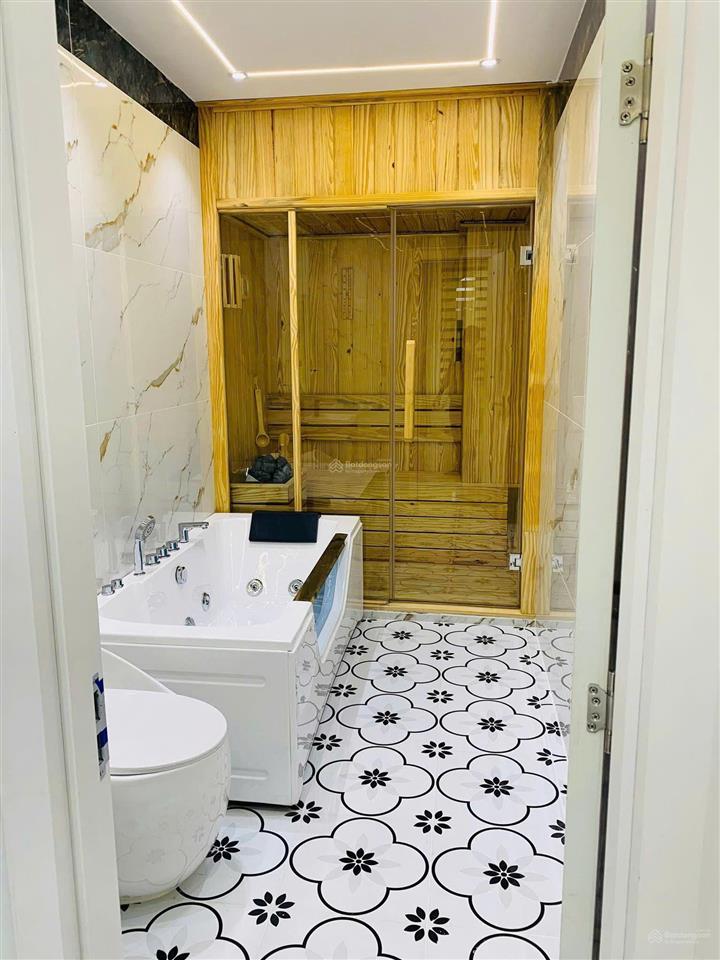 Nhà cao cấp  5m x 23m 4 tấm gần trường cấp 3 bà điểm, diện tích 100m2, giá 6,5 tỷ