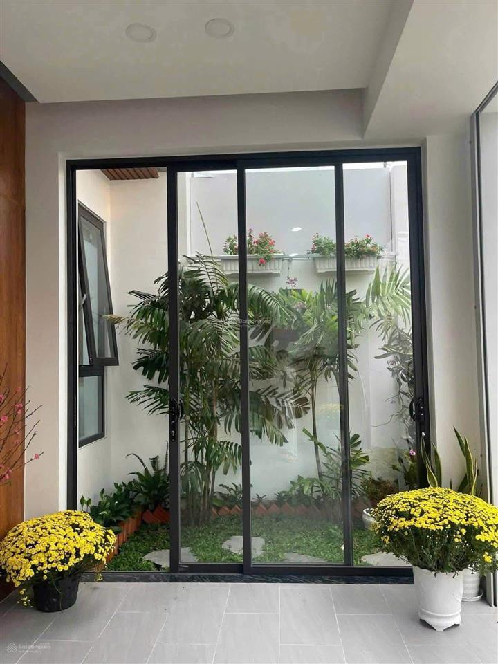 Bán nhà 7x17m, 1 trệt 1 lầu + tum, sân thượng. gần ngã 4 bà điểm, giá chỉ còn 6 tỷ, shr