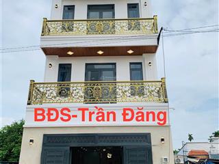 Bán nhà dt 5m x 17m 3 tấm sân thượng + tum  xã bà điểm hóc môn giá 6,5 tỷ thương lượng