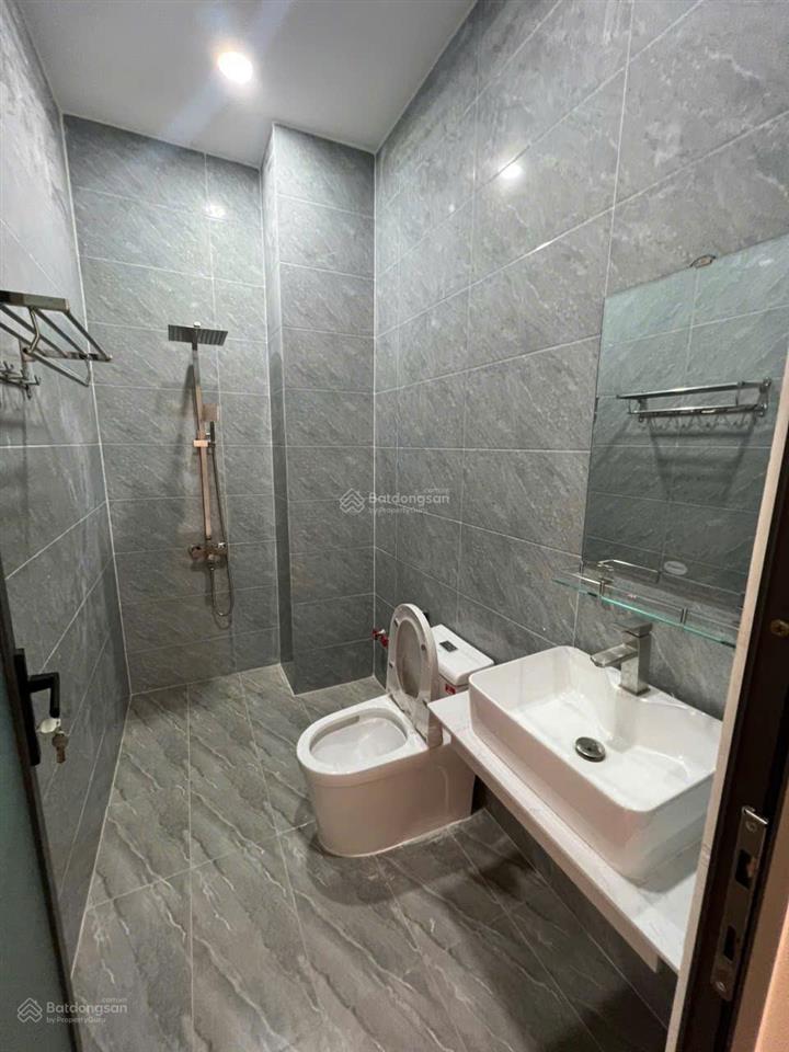 Chủ gửi bán nhà 1/28 trần văn mười, diện tích 84m2, giá chỉ 6.3 tỷ, còn thương lượng