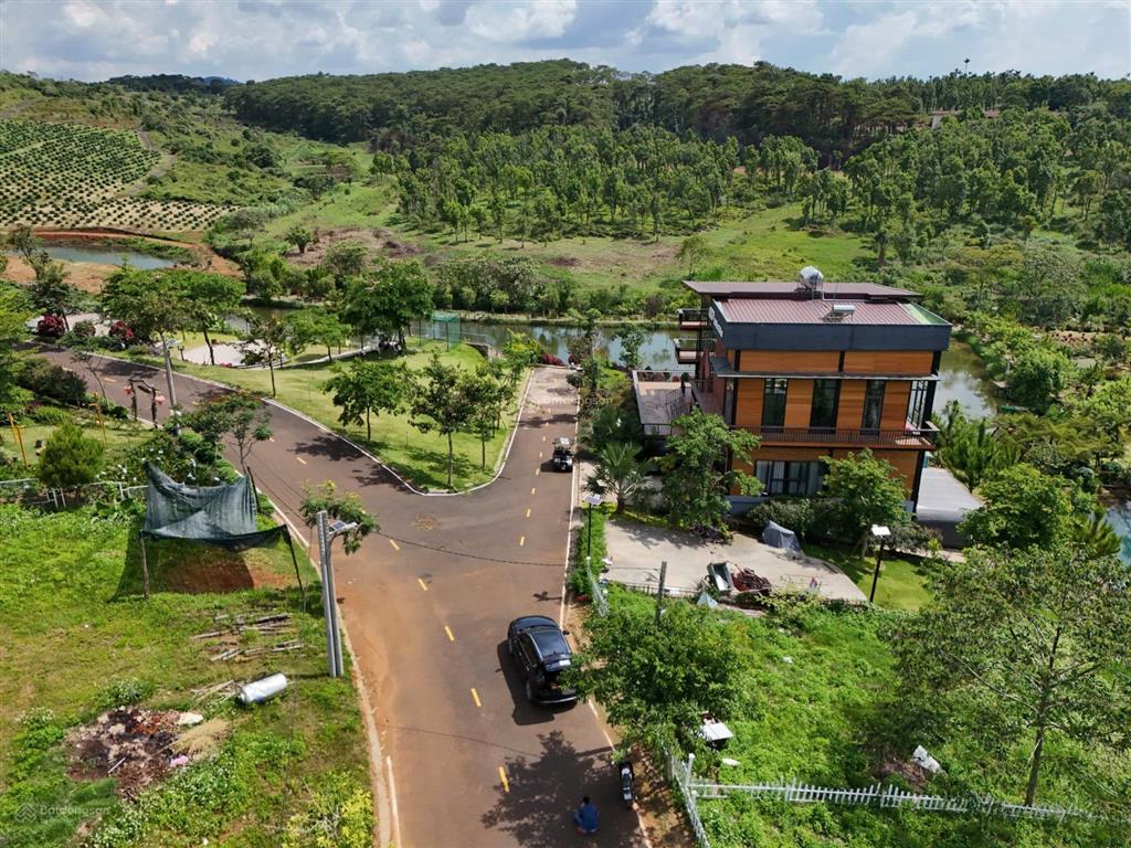 Bán gấp bán nhanh 1 lô duy nhất phường 2 bảo lộc  giá còn thương lượng