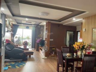 Bán căn hộ 3pn căn góc ambercourt