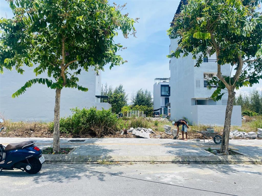 Lô view công viên  liền kề fpt đà nẵng