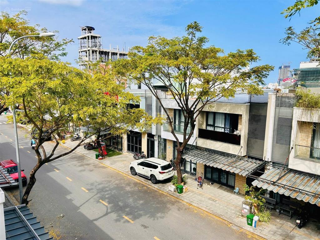 Lô view công viên  liền kề fpt đà nẵng