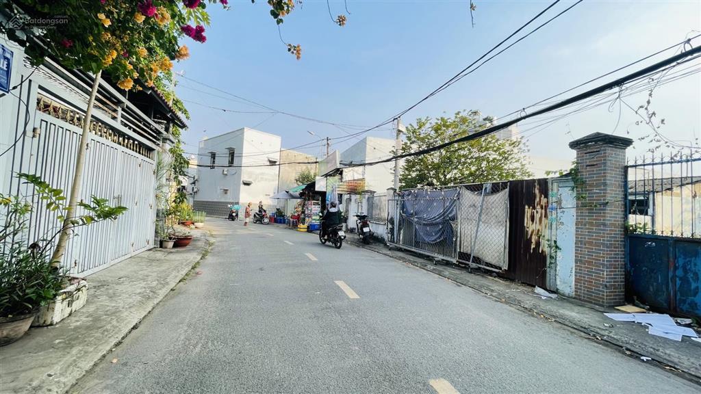 Mặt tiền 497,5m2 đường 104 (cách man thiện 50m), p. tăng nhơn phú, q9 cũ giá 39 tỷ  0974 244 ***