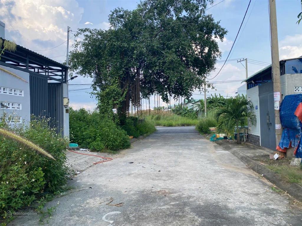 Chỉ 4,1 tỷ cho 56,1m2 (4,35x12,8m) hẻm xe hơi bưng ông thoàn, p. phú hữu, q. 9 cũ  0974 244 ***