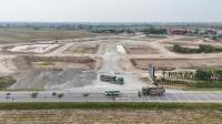 Tôi cần bán lô đất thuộc dãy lk27, dt 75m2, view trực diện công viên, giá 40tr/m2  0931 793 ***