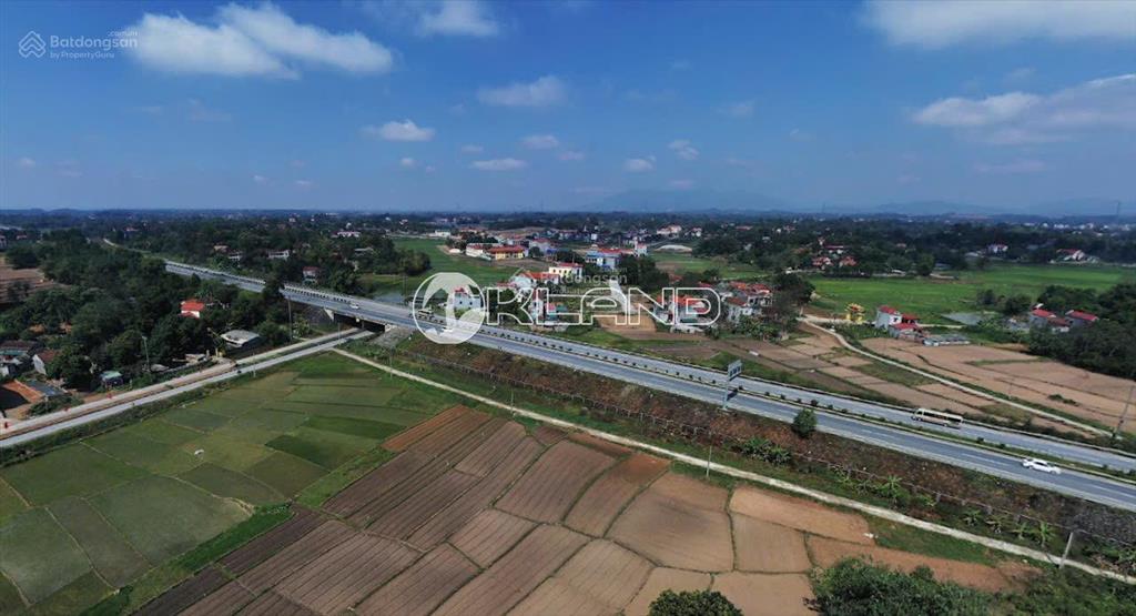 Băng 1 bàn giản  lập thạch tl306b kinh doanh đẹp mặt tiền 7m full thổ cư 133m2 gần kcn lập thạch 2