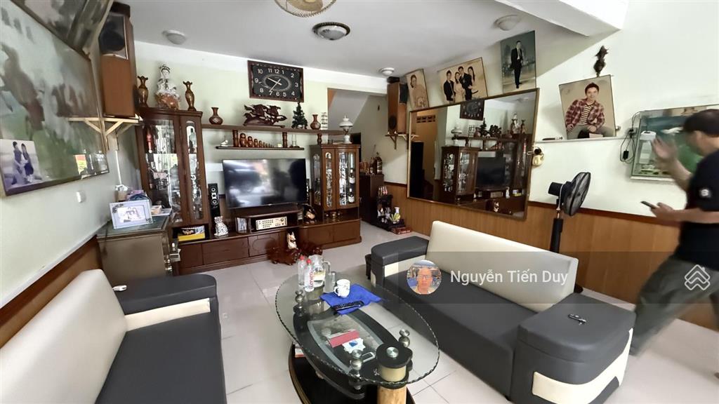 Bán nhà mê linh  kd đắc địa ngay chợ tổng giá chỉ 8.xtỷ quá rẻ mặt tiền rộng. nhà sạch đẹp