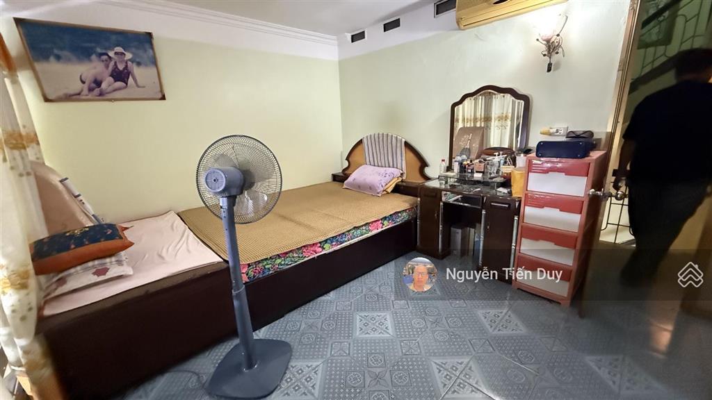 Bán nhà mê linh  kd đắc địa ngay chợ tổng giá chỉ 8.xtỷ quá rẻ mặt tiền rộng. nhà sạch đẹp