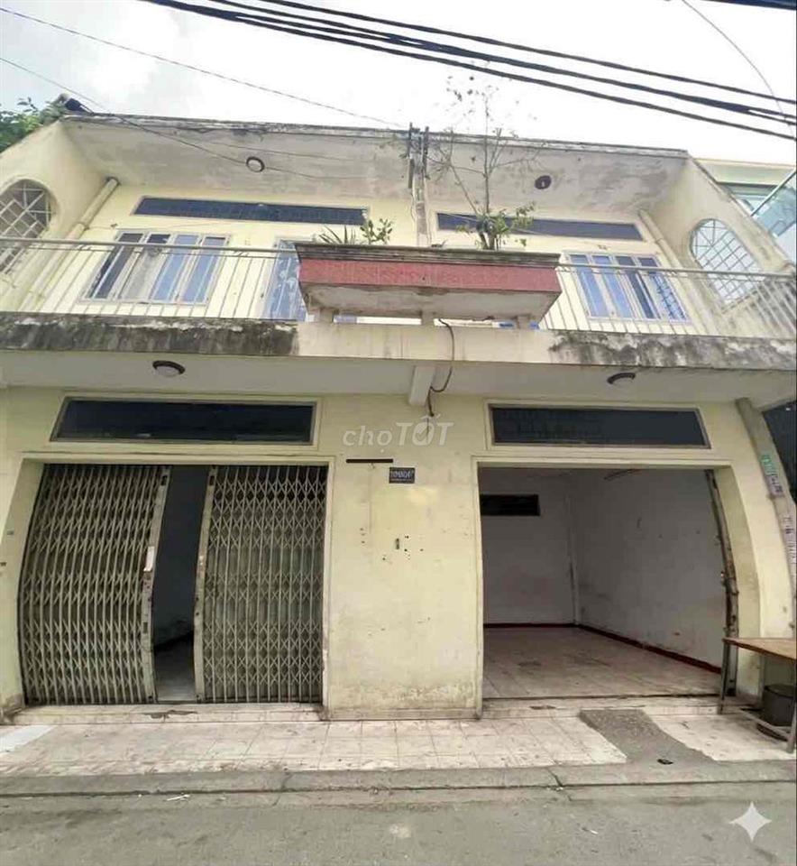 nhà 2 mặt tiền,gần trường,chợ.gần sân bay TSN