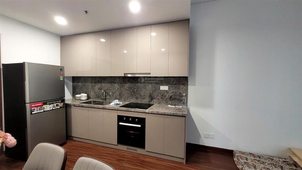 Cho thuê 2n2vs góc full đồ toà h1 giá 10 triệu
