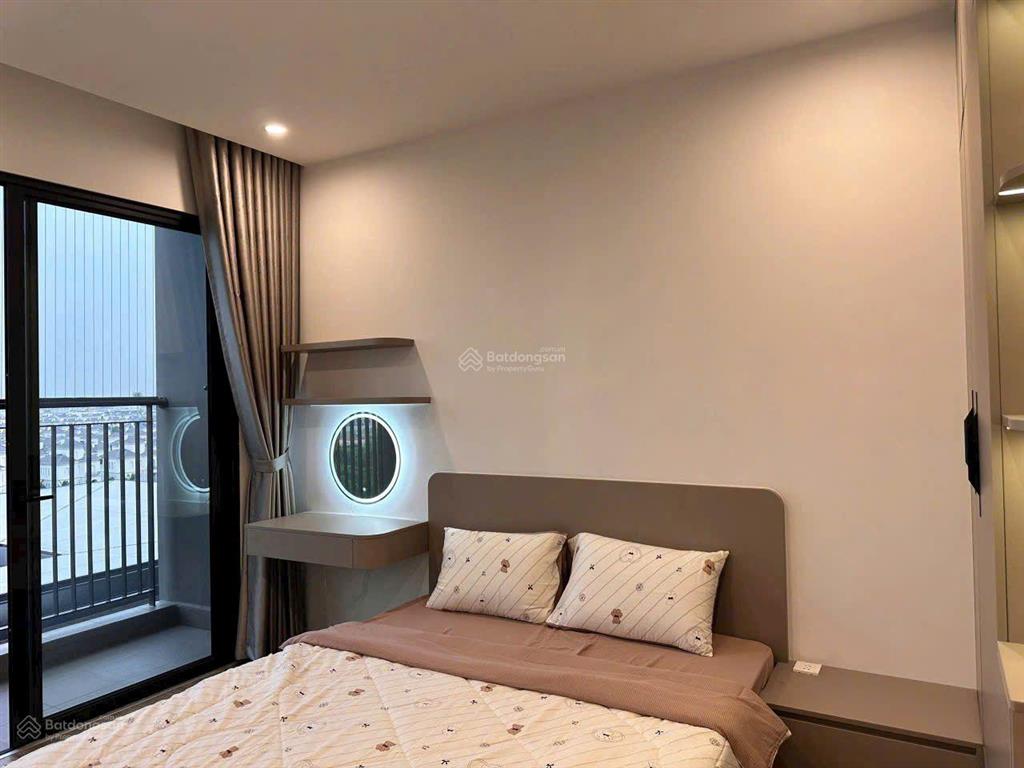 Cho thuê 2n2vs full đồ đẹp toà p4 giá 9,5 triệu bao phí dịch vụ