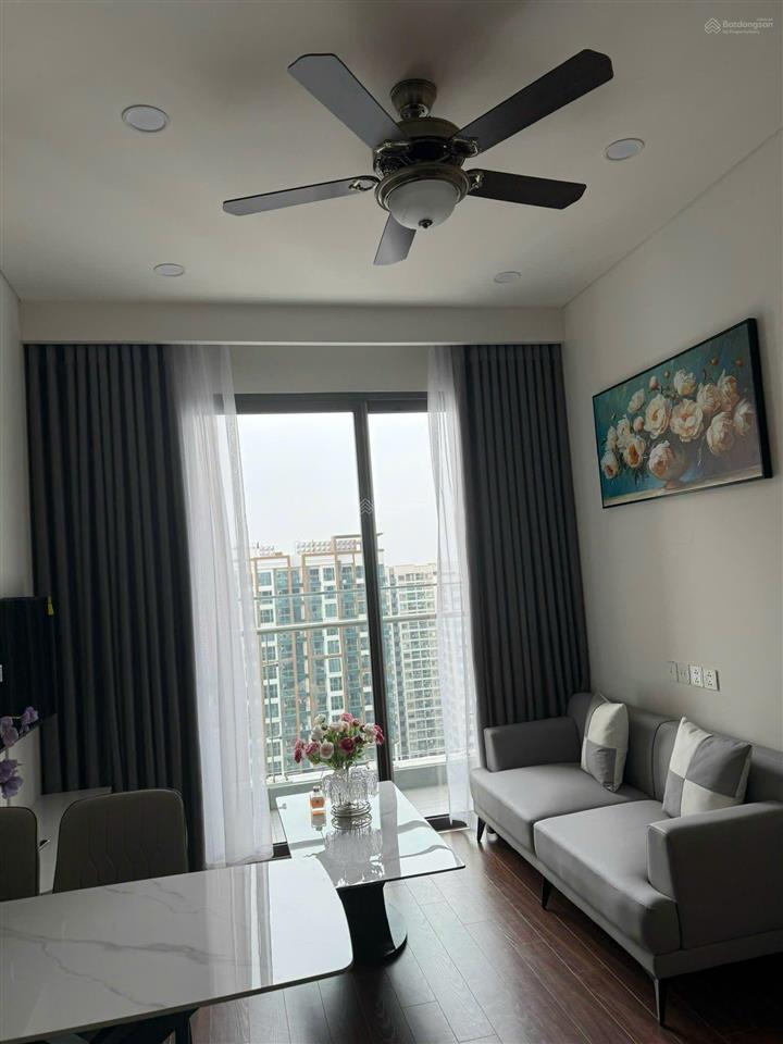 Cho thuê 1pn full đồ tòa h3 giá 8,5 triệu