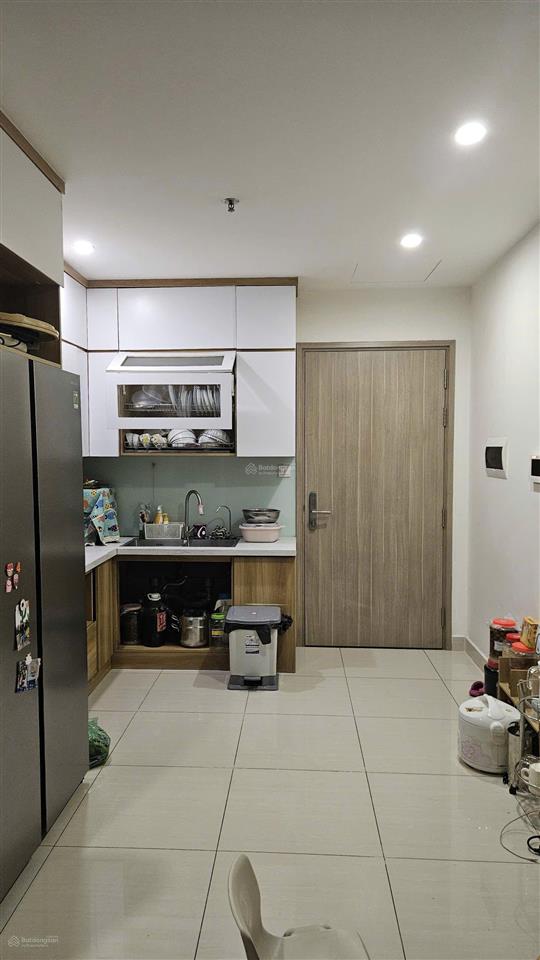 Bán 2 ngủ full đồ ban công đông nam giá 2,8 tỷ