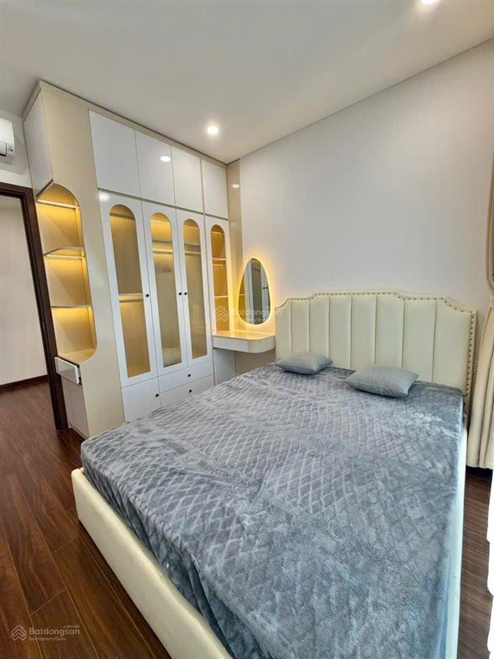 Bán 1n+ full đồ toà m3 view check vinuni giá 3 tỷ