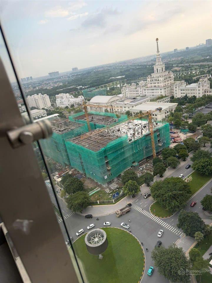 Bán 1n+ full đồ toà m3 view check vinuni giá 3 tỷ