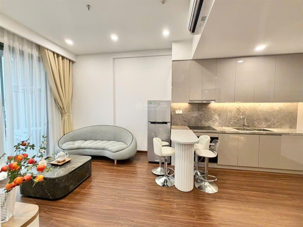Bán 1n+ full đồ toà m3 view check vinuni giá 3 tỷ