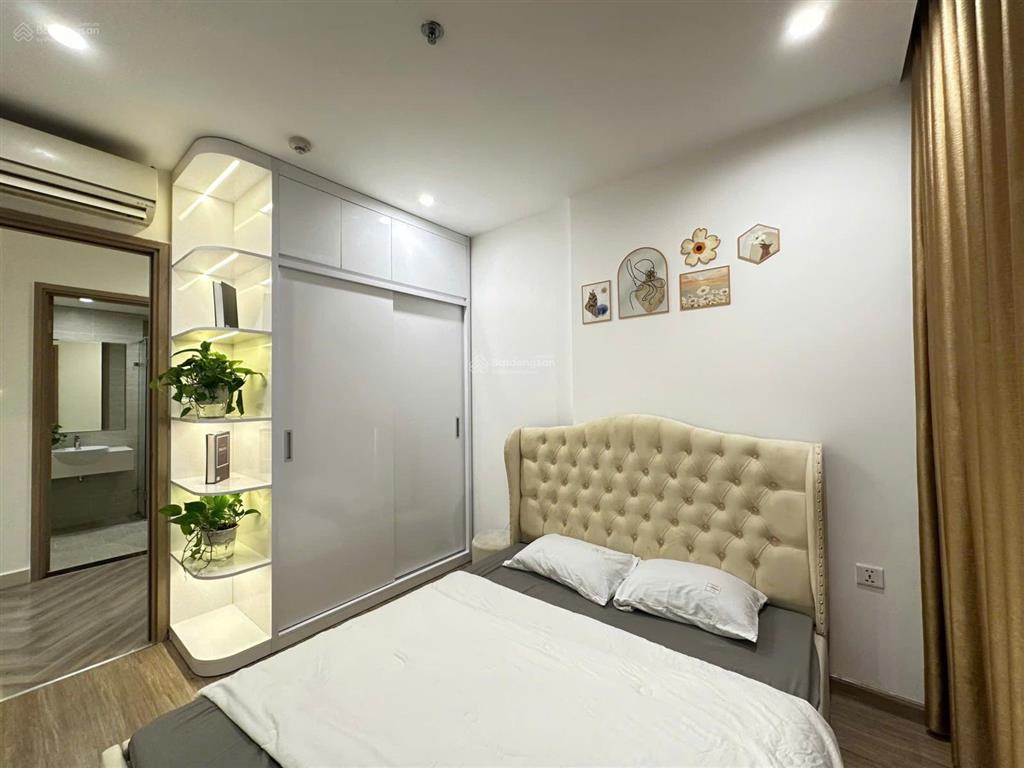 Bán 1n+ full nội thất tầng trung đẹp giá 2,3x tỷ